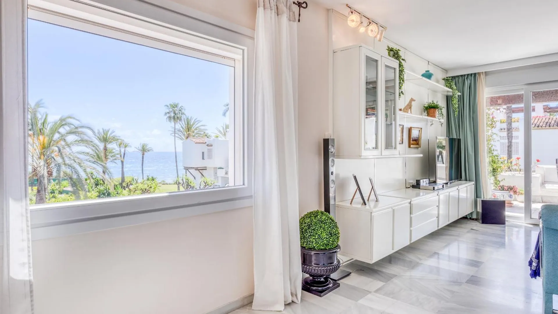 Hanami Alcazaba Beach Duplex Sea View Εστεπόνα 0*,  Ισπανία